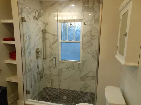 Bath - 14906 S Bartlett Ave, Plainfield, IL 60544 photo 2 of 3