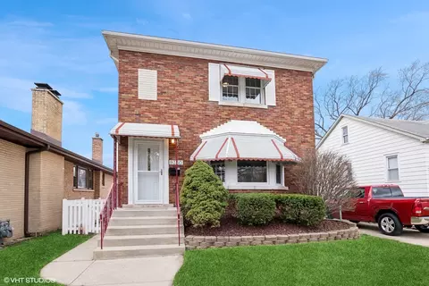 9330 S Clifton Park Ave, Evergreen Park, IL 60805