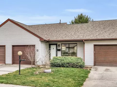 428 Clearwater Dr #428, Champaign, IL 61822