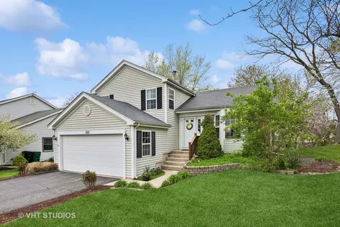 27 W252 Churchill Rd, Winfield, IL 60190