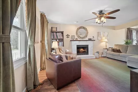 Living - 5 Clearbook Ct, Bloomington, IL 61704 photo 1 of 2