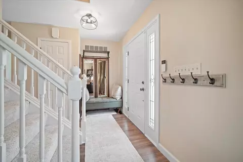Entry Way - 5 Clearbook Ct, Bloomington, IL 61704 photo 2 of 12