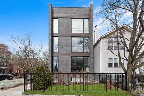 1005 N Wood St #2, Chicago, IL 60622