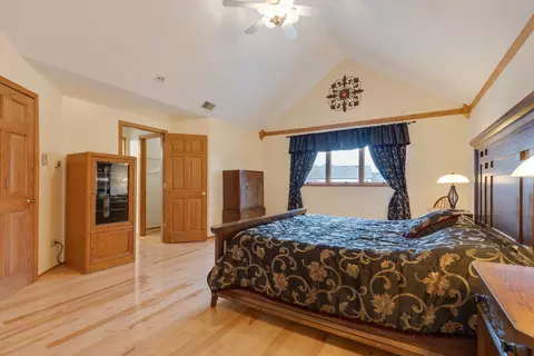Bedroom - 1850 Harvard Ln, New Lenox, IL 60451 photo 3 of 4