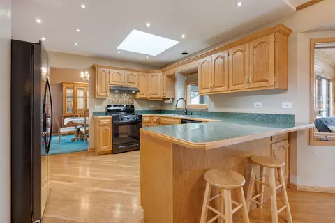 Kitchen - 1850 Harvard Ln, New Lenox, IL 60451 photo 2 of 4
