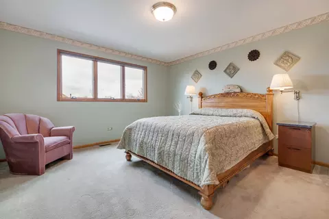 Bedroom - 1850 Harvard Ln, New Lenox, IL 60451 photo 4 of 4