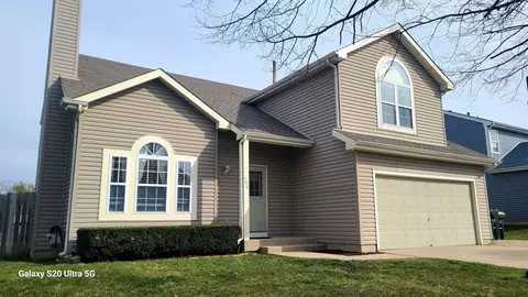 106 W Abbey Ln, Round Lake Park, IL 60073