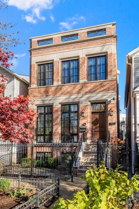 2625 N Seminary St, Chicago, IL 60614