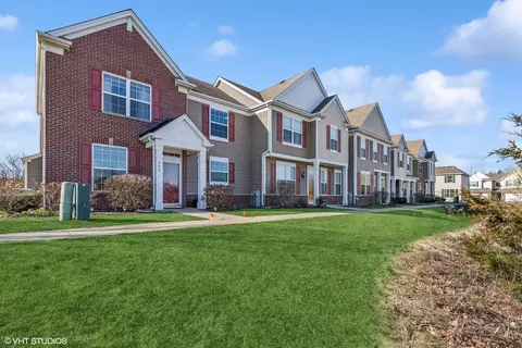 542 Topeka Dr, Grayslake, IL 60030