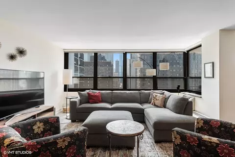 Living - 33 E Cedar St #19D, Chicago, IL 60611 photo 1 of 5