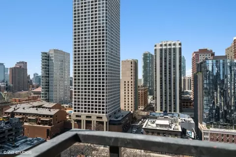 View/Area - 33 E Cedar St #19D, Chicago, IL 60611 photo 1 of 2