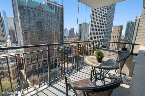 Exterior - 33 E Cedar St #19D, Chicago, IL 60611 photo 1 of 1