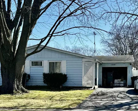 18605 W Judy Dr, Gurnee, IL 60031