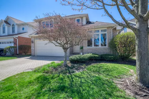 Exterior - 6436 Emerald Ct, Willowbrook, IL 60527 photo 2 of 5