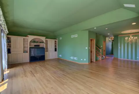 Living - 6436 Emerald Ct, Willowbrook, IL 60527 photo 3 of 3