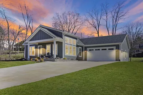 N2422 Shady Side Drive, Lake Geneva, WI 53147