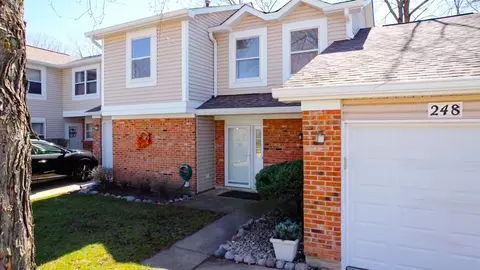 248 Hearthside Dr #248, Bloomingdale, IL 60108