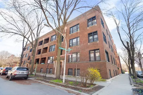 1355 W Rosemont Ave #3, Chicago, IL 60660