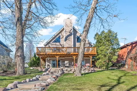 267 Easy St, Lake Holiday, IL 60552