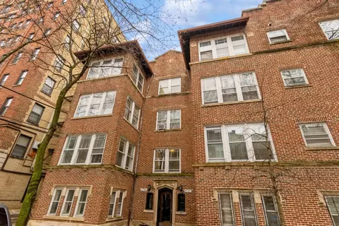 6749 N Lakewood Ave #1, Chicago, IL 60626