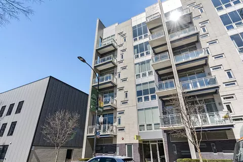 1132 W Adams St #5W, Chicago, IL 60607