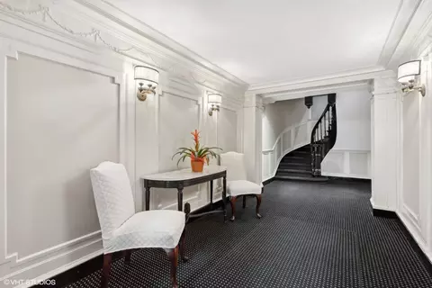 21 Elm St #1C, Chicago, IL 60611 photo 3
