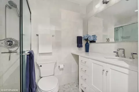 21 Elm St #1C, Chicago, IL 60611 photo 26