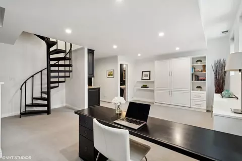 21 Elm St #1C, Chicago, IL 60611 photo 35
