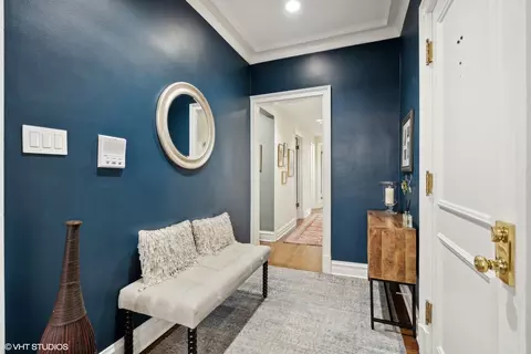 21 Elm St #1C, Chicago, IL 60611 photo 5