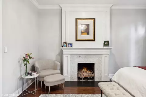 21 Elm St #1C, Chicago, IL 60611 photo 23