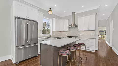 Kitchen - 230 Forest Ave, River Forest, IL 60305 photo 4 of 5