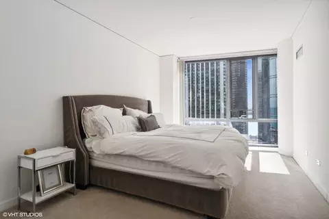 450 E Waterside Dr #2204, Chicago, IL 60601 photo 8