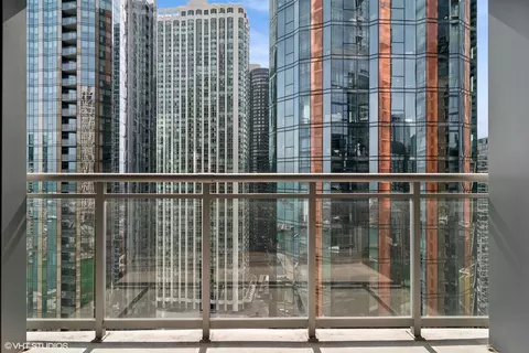 450 E Waterside Dr #2204, Chicago, IL 60601 photo 13