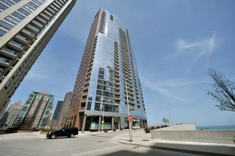 450 E Waterside Dr #2204, Chicago, IL 60601