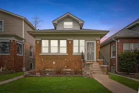 1218 Wisconsin Ave, Berwyn, IL 60402