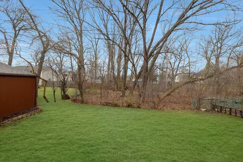Exterior - 110 N Hickory Ave, Bartlett, IL 60103 photo 6 of 10