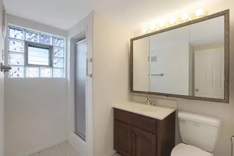 Bath - 110 N Hickory Ave, Bartlett, IL 60103 photo 2 of 2