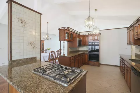 Kitchen - 110 N Hickory Ave, Bartlett, IL 60103 photo 2 of 4