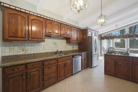Kitchen - 110 N Hickory Ave, Bartlett, IL 60103 photo 1 of 4