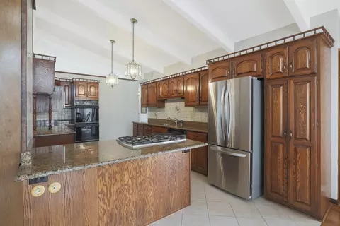 Kitchen - 110 N Hickory Ave, Bartlett, IL 60103 photo 4 of 4