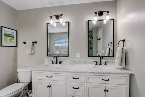 Bath - 2714 Evergreen Cir, Mchenry, IL 60050 photo 4 of 5