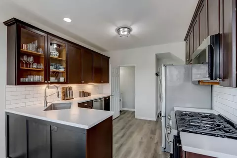 Kitchen - 2714 Evergreen Cir, Mchenry, IL 60050 photo 1 of 4