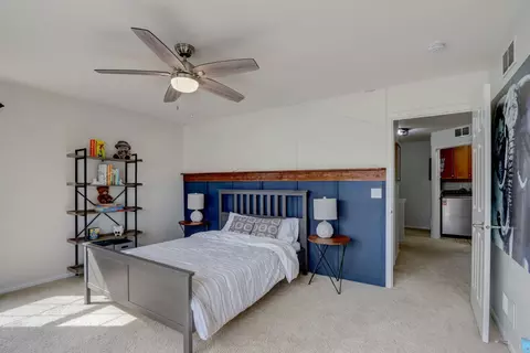 Bedroom - 2714 Evergreen Cir, Mchenry, IL 60050 photo 5 of 6