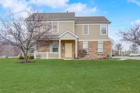2714 Evergreen Cir, Mchenry, IL 60050