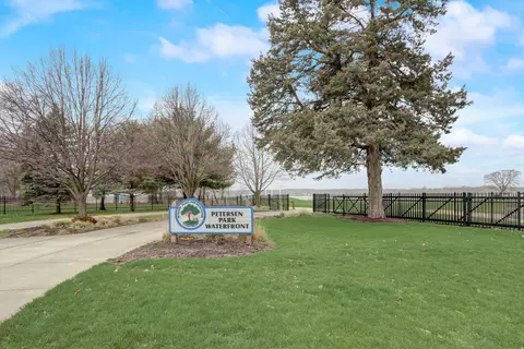 View/Area - 2714 Evergreen Cir, Mchenry, IL 60050 photo 1 of 4
