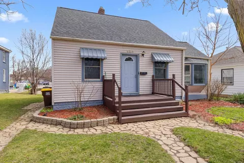 4839 Illinois St, Loves Park, IL 61111