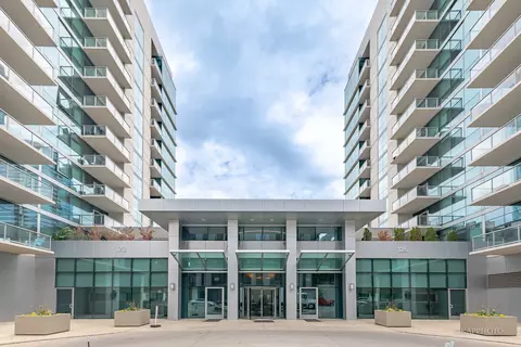 123 S Green St #1102B, Chicago, IL 60607