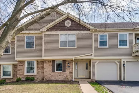 1206 Ballantrae Pl #B, Mundelein, IL 60060