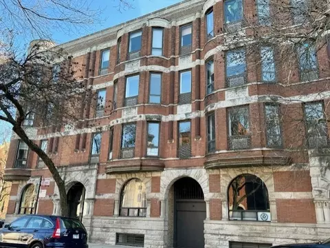 601 W Belden Ave #3B, Chicago, IL 60614