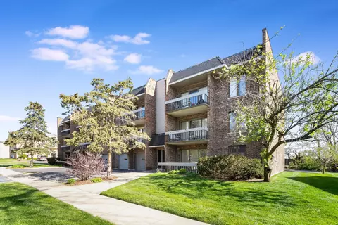 4321 Lindenwood Dr #1W, Matteson, IL 60443